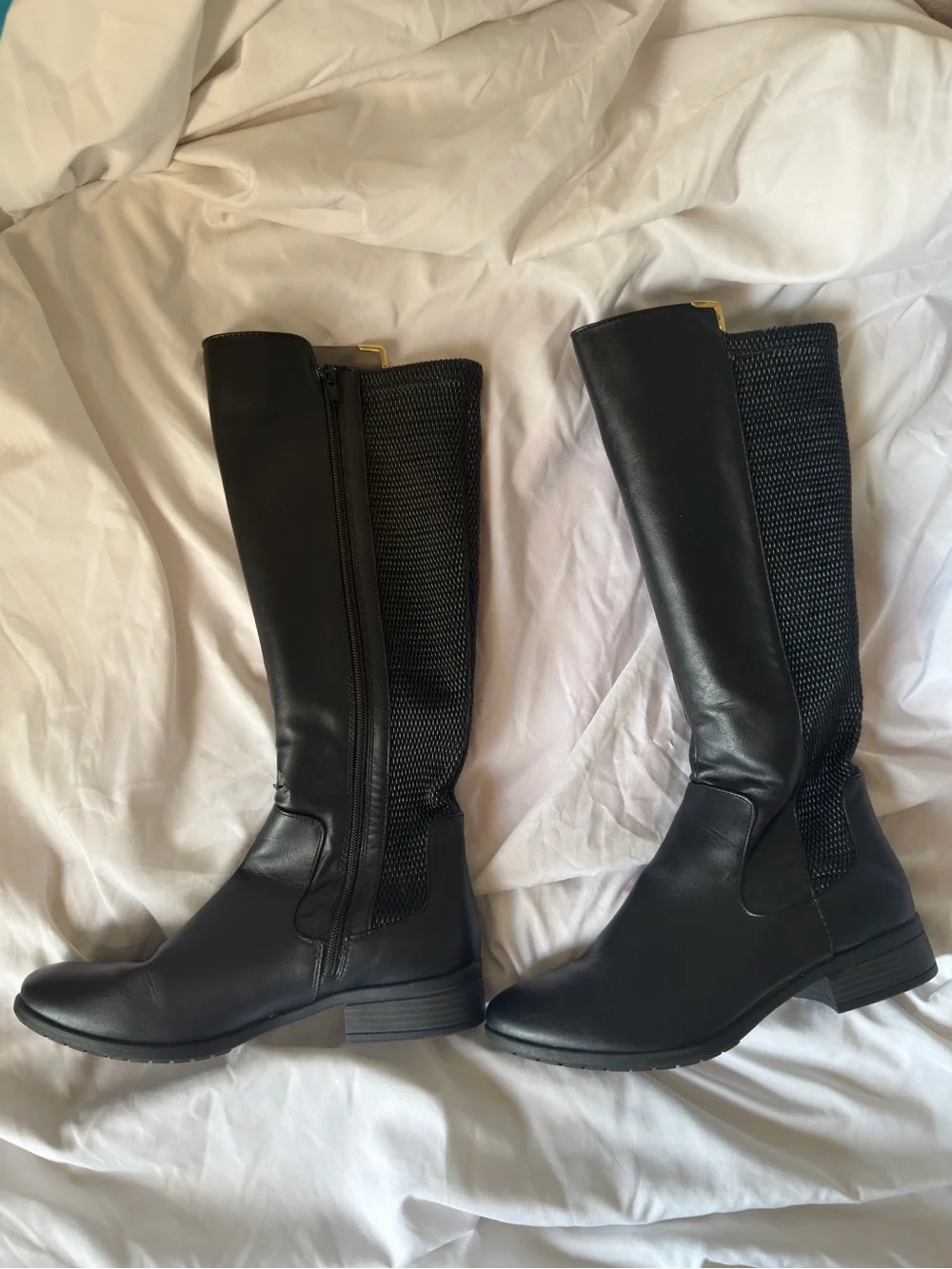 Black Knee-High Women's Leather Boots